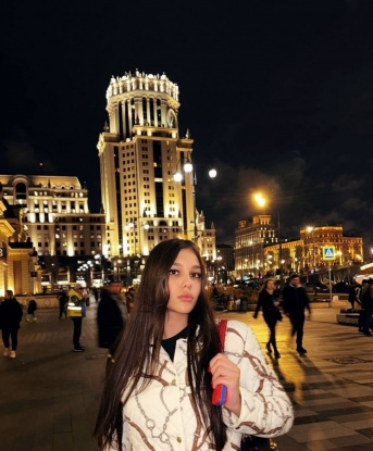 💋 У меня есть все, чтобы сделать твой вечер по-настоящему незабываемым. 🌟 Я предлагаю широкий спектр услуг, от классического массажа до экзотического стриптиза. 💆♀️💃 Будь уверен, я знаю, как доставить тебе максимум удовольствия и расслабления. 💦 Мой опыт и креативность в постели позволят нам испытать все самые сокровенные фантазии вместе. 😉 Вот что говорят мои довольные клиенты: Екатерина